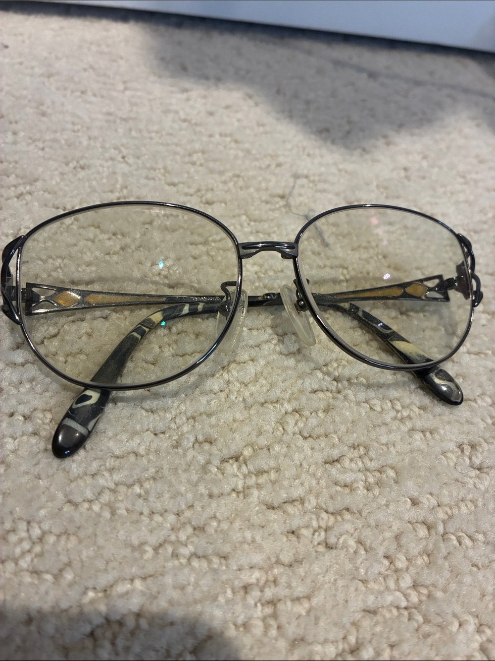 Vintage Valentino Garavani Eyeglass Frames Black Gold Italy Authentic👝
